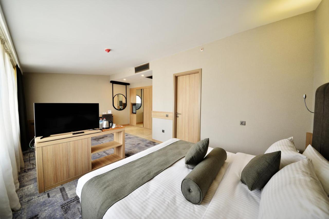 Otel Western Center 4*